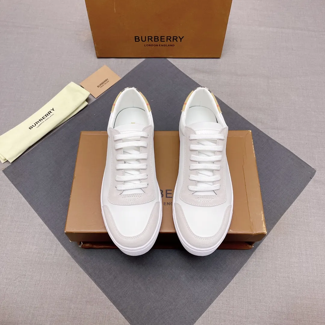 p380 【Burberry】Burberry’s new men’s casual shoes! Classic striped cloth paired with imported first-layer silk calfskin and high-mercerized nubuck leather. Real sheepskin lining is very comfortable. Original outsole. Two-color selection, details determine quality. Welcome to compare. Size: 38-44 No. 019